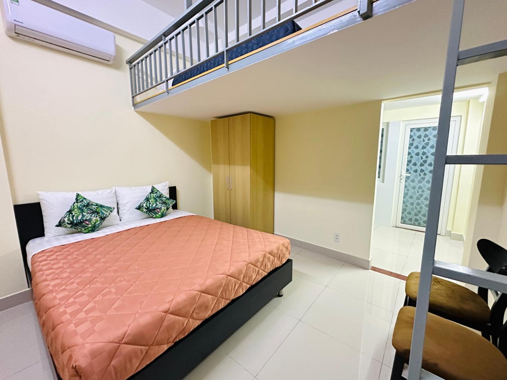 Hotel Centana &